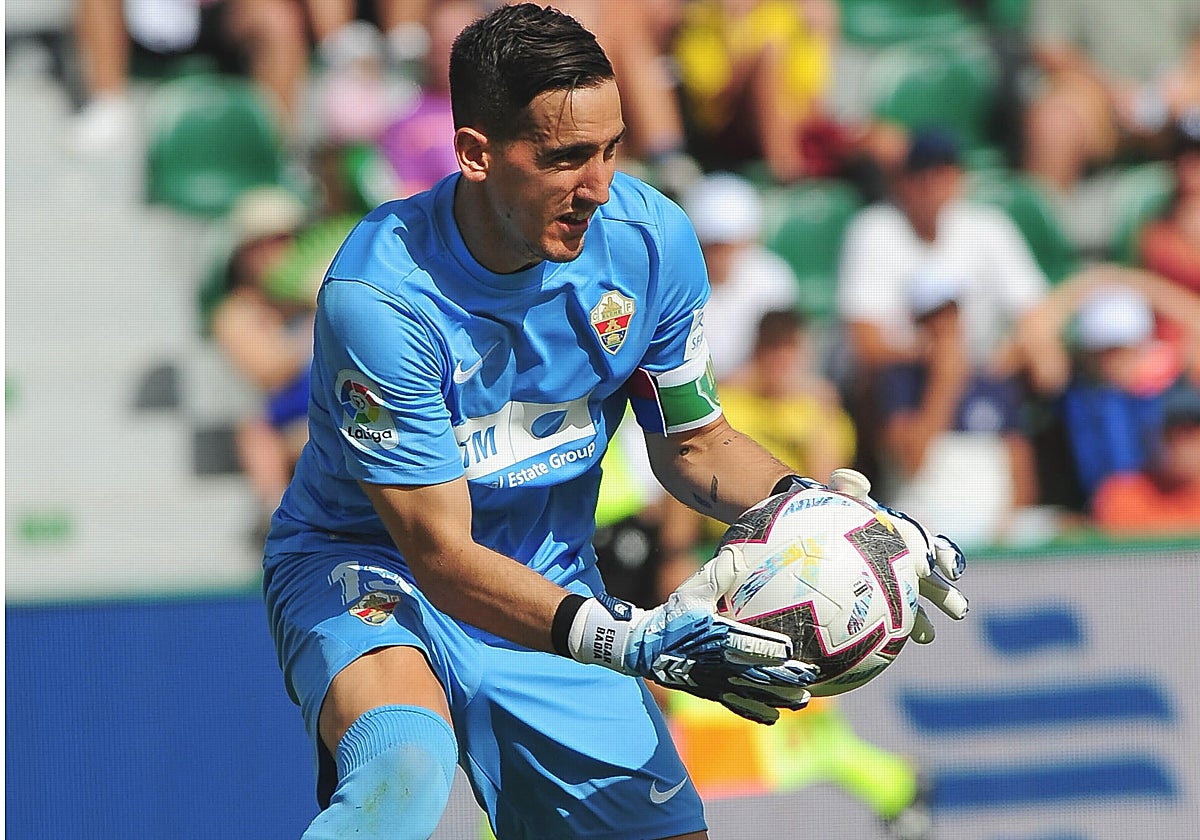 El meta franjiverde Edgar Badía, durante un partido de esta temporada