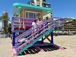 Antonyo Marest en la caseta recién inaugurada