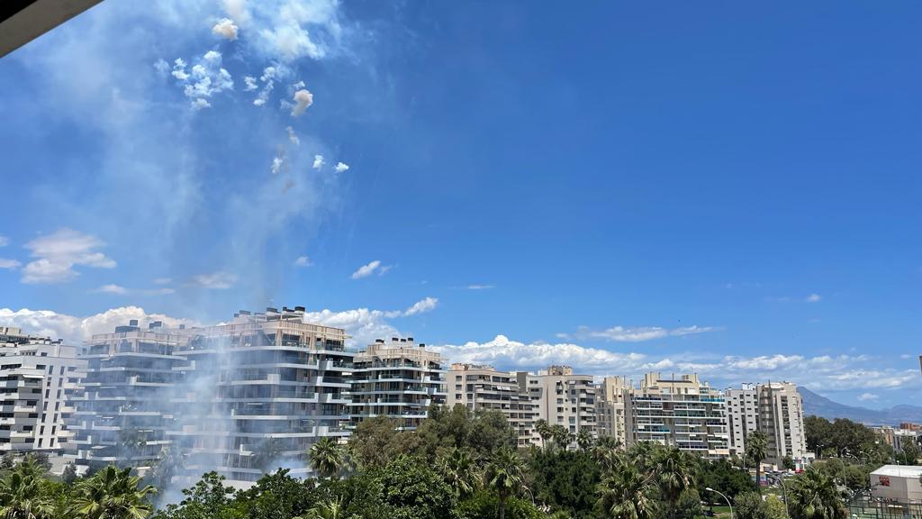 100 kilos de pólvora en la octava mascletà de las Hogueras de Alicante