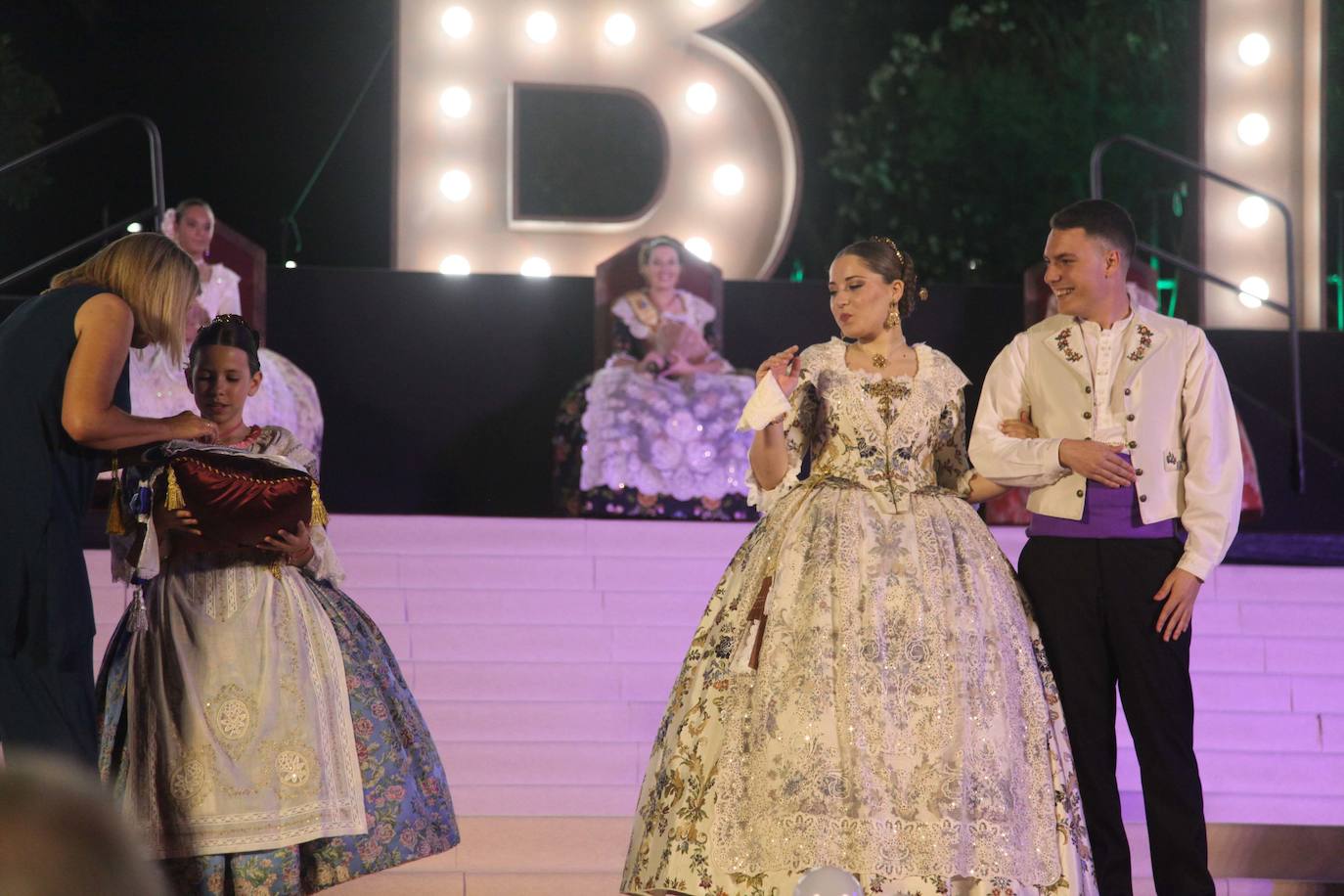 Protagonismo para Arantxa Pons y la Quintà 2023 en la proclamación de Fogueres Xàbia