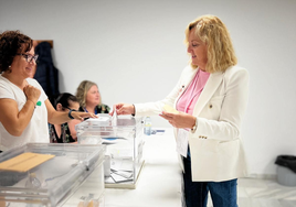 Sala votando en los comicios del 28M