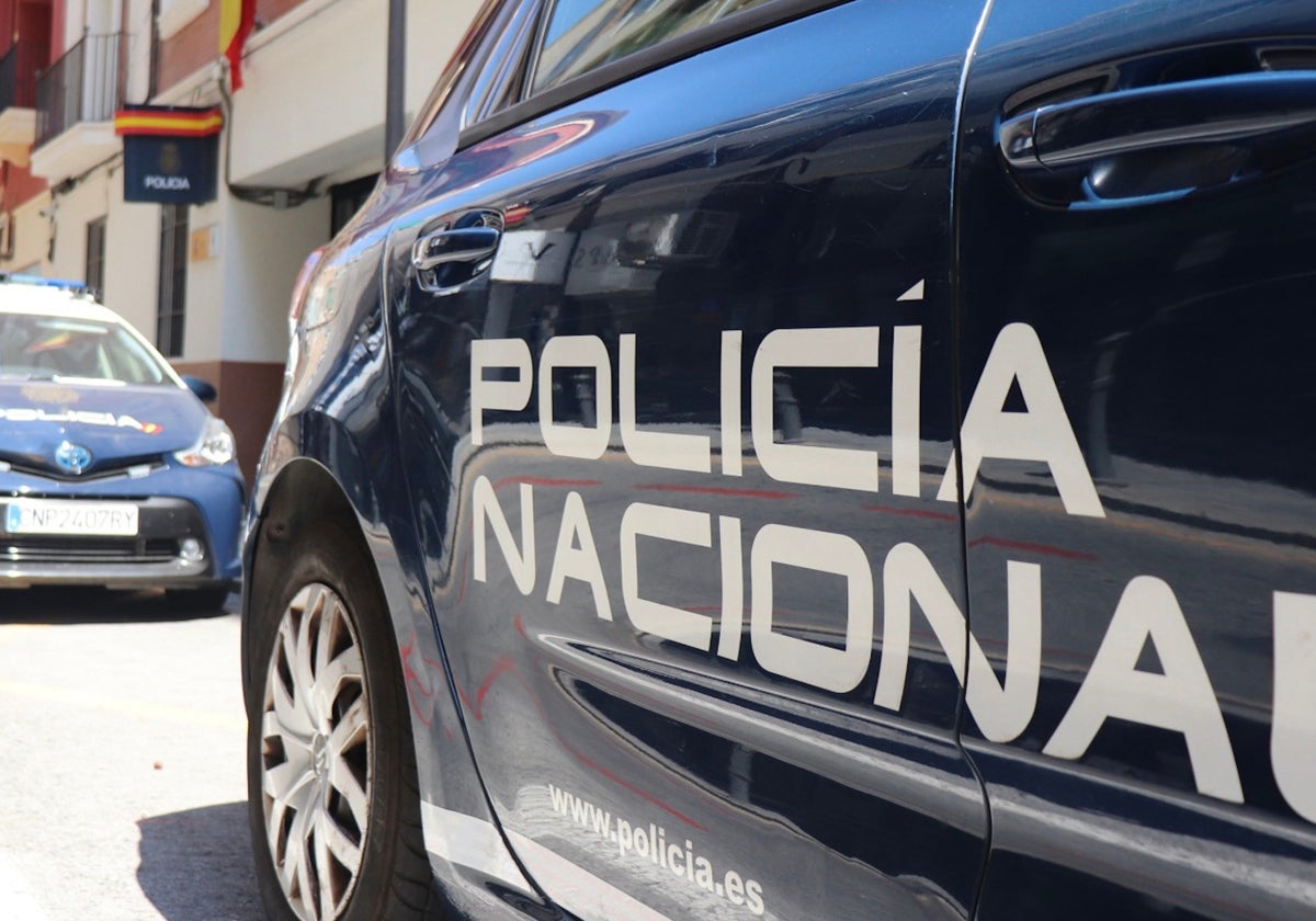 Imagen de un coche patrulla de la Policía Nacional