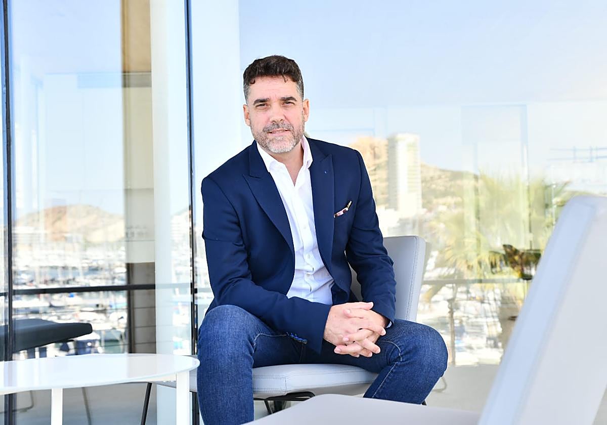 El presidente y fundador de Facephi, Javier Mira, durante la presentación de la nueva sed en Panoramis.