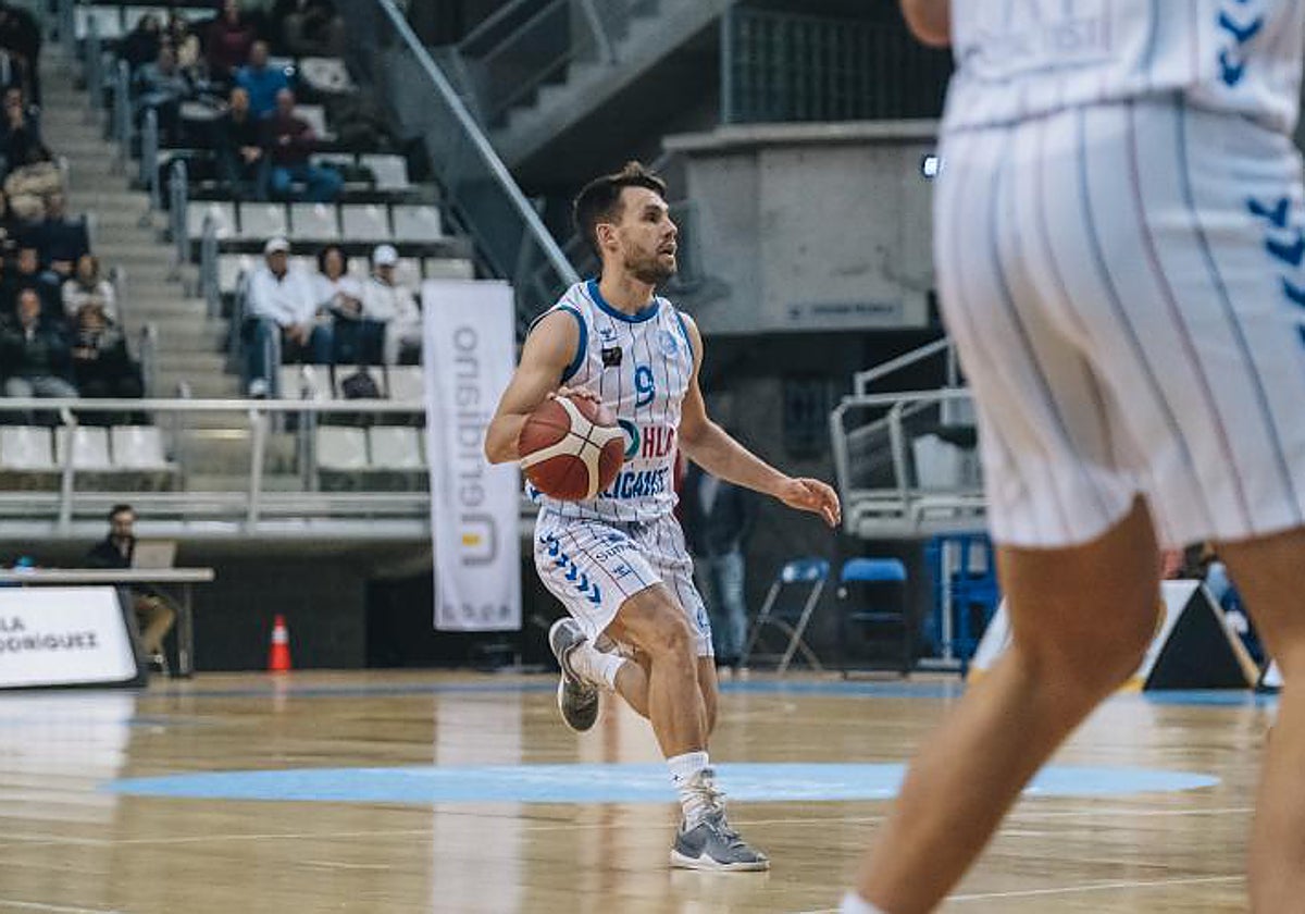 Aegir Steinarsson, durante un partido en Alicante