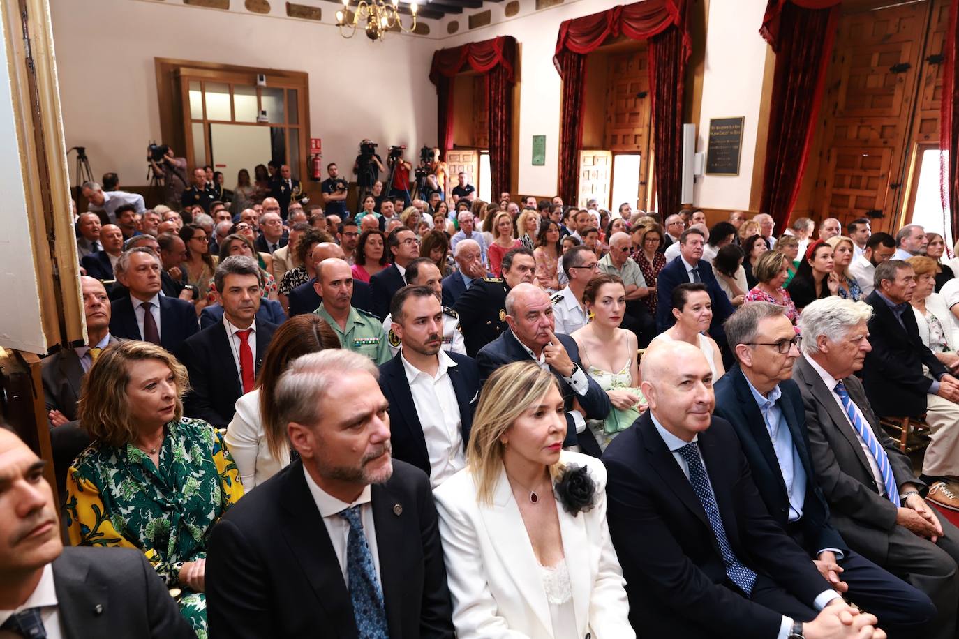 Imagen principal - Pablo Ruz devuelve al PP la Alcaldía de Elche por segunda vez en democracia