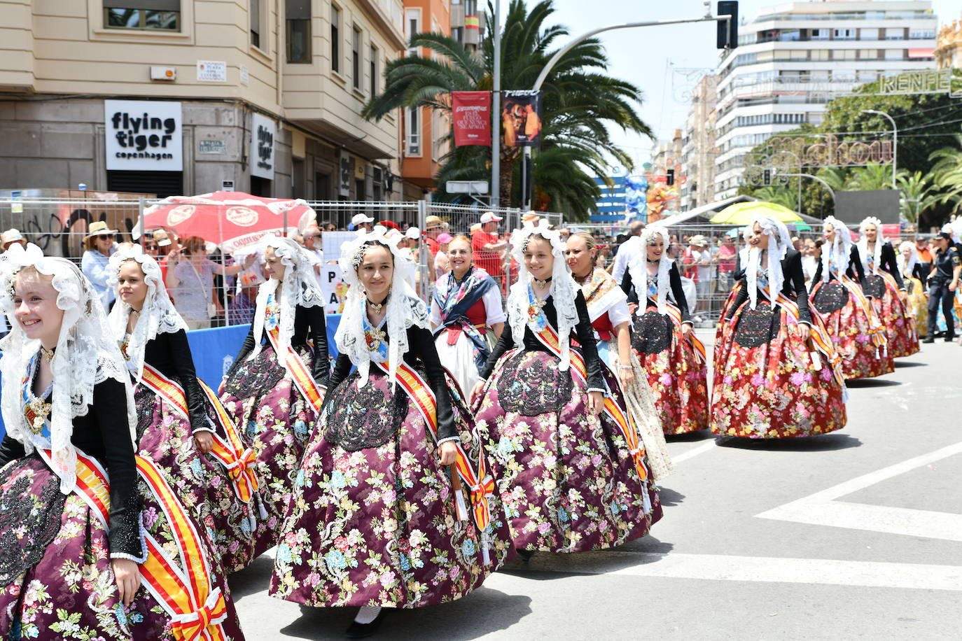 Búscate en la mascletà del 19 de junio