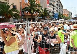Búscate en la mascletà del 19 de junio