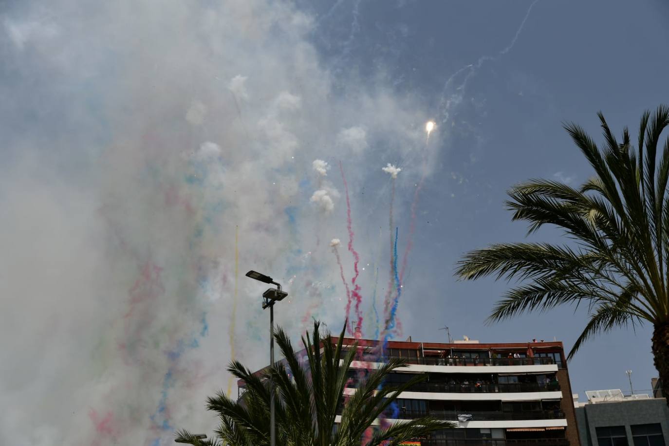 Búscate en la mascletà del 20 de junio