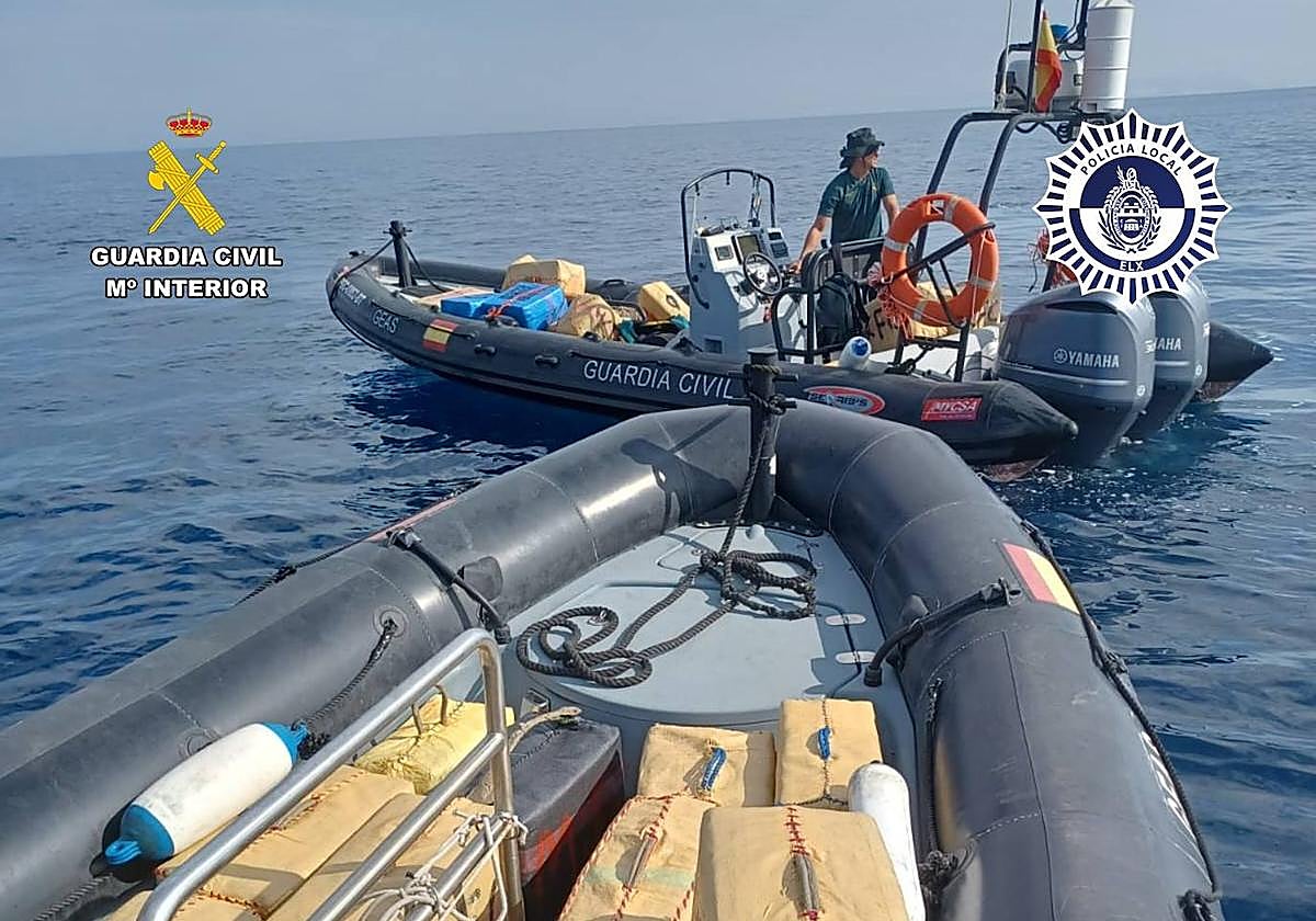 Persecución marítima de película en playas de Elche