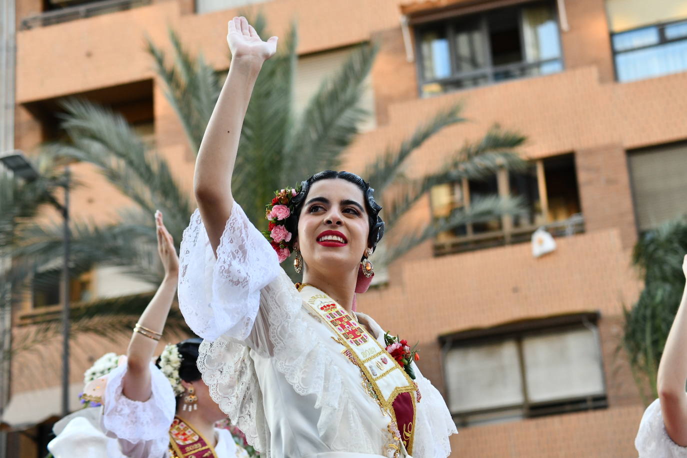 Música y arte del mundo en el Desfile Folclórico Internacional de Alicante