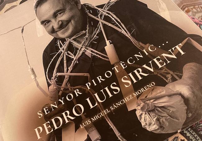 Portada del libro 'Senyor pirotècnic...' escrito por Luis Miguel Sánchez.