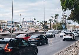 Tráfico en la avenida del puerto de Alicante