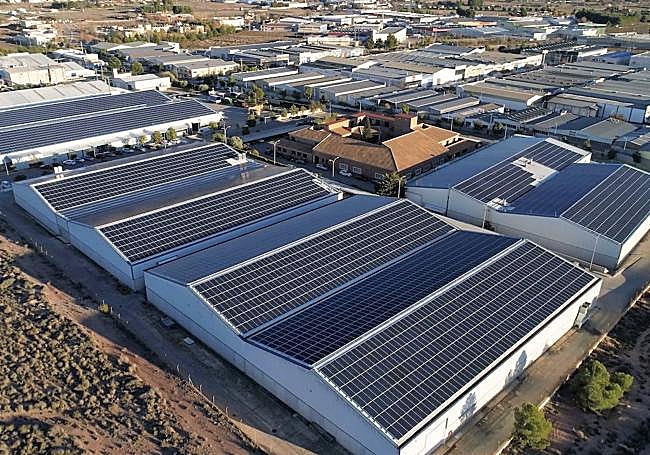 instalación de paneles fotovoltaicos más grande España en TexAthenea.