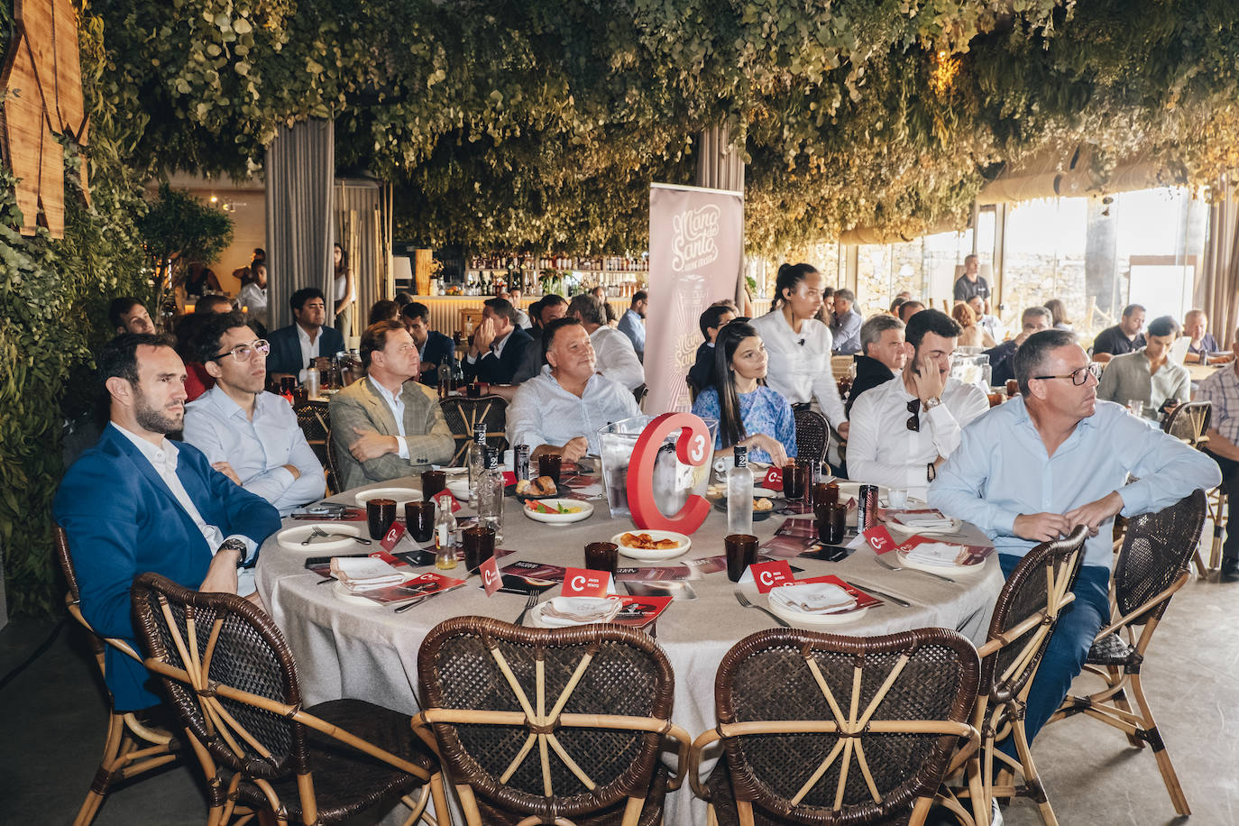 Enrique Riquelme debuta en el ciclo Conferencias Circulares de la Cámara de Alicante