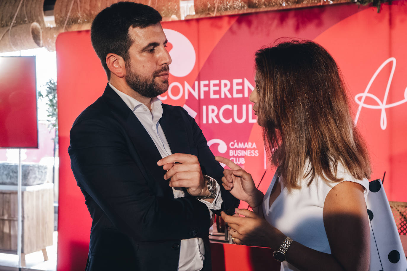 Enrique Riquelme debuta en el ciclo Conferencias Circulares de la Cámara de Alicante