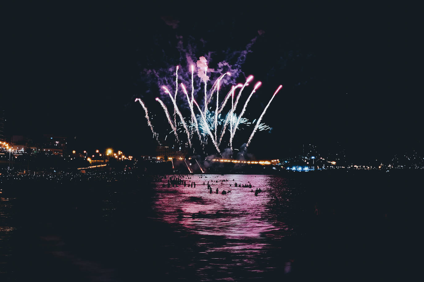 Los fuegos de Alicante se despiden