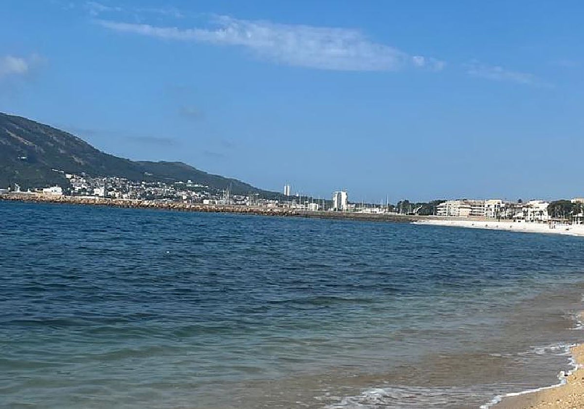 Imagen de una de las playas de Altea