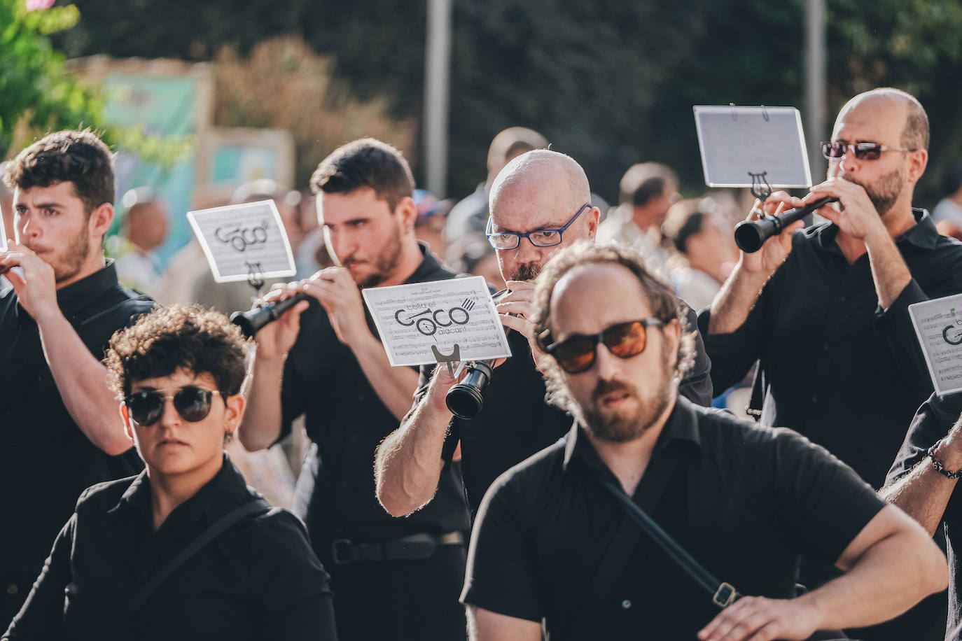 La Entrada Mora de San Blas deslumbra a los alicantinos