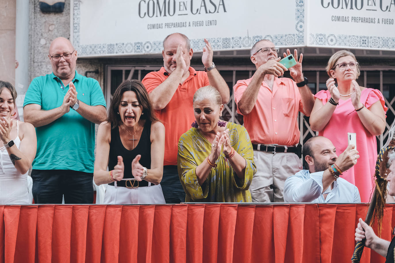 La Entrada Mora de San Blas deslumbra a los alicantinos