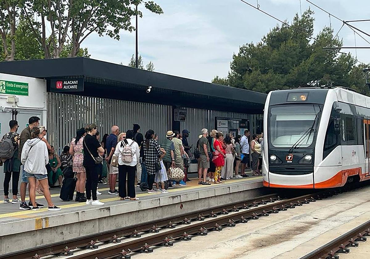 Apeadero del Tram de Benidorm.