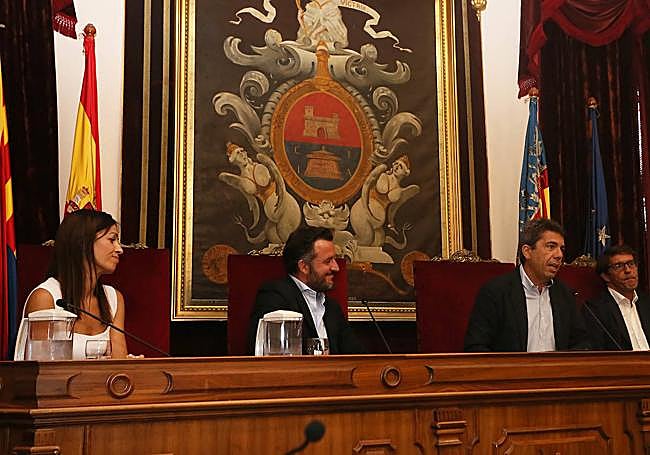 Presentación de 'Canelobre 74' en Elche.