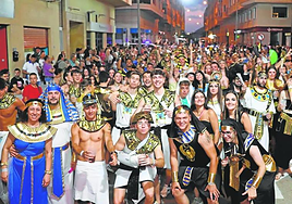 Arranque del desfile en la calle Aragón.