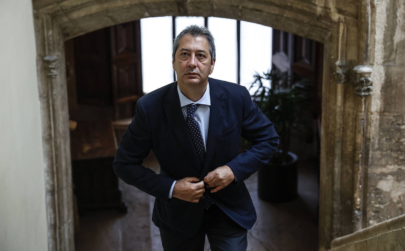 Primera toma de contacto de los nuevos consellers