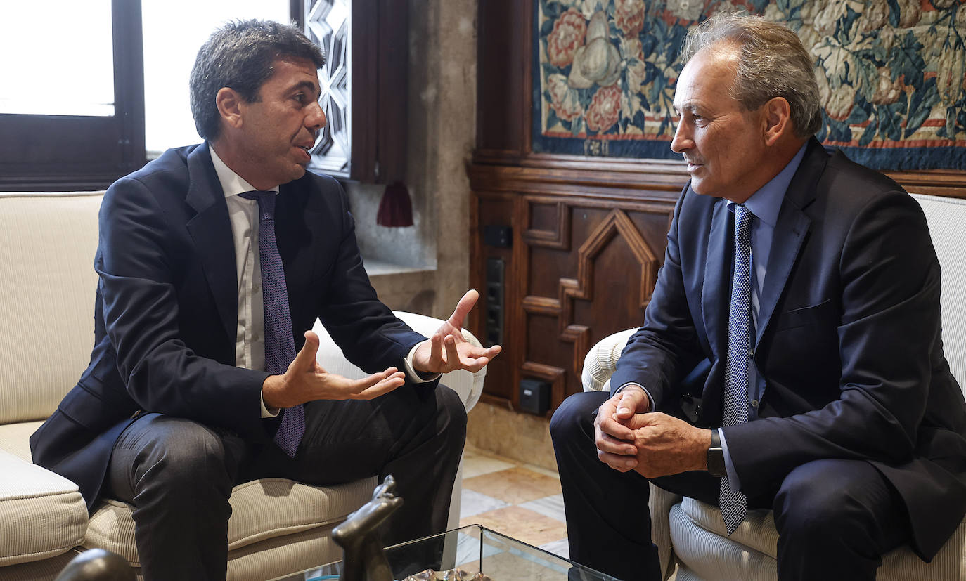 Primera toma de contacto de los nuevos consellers