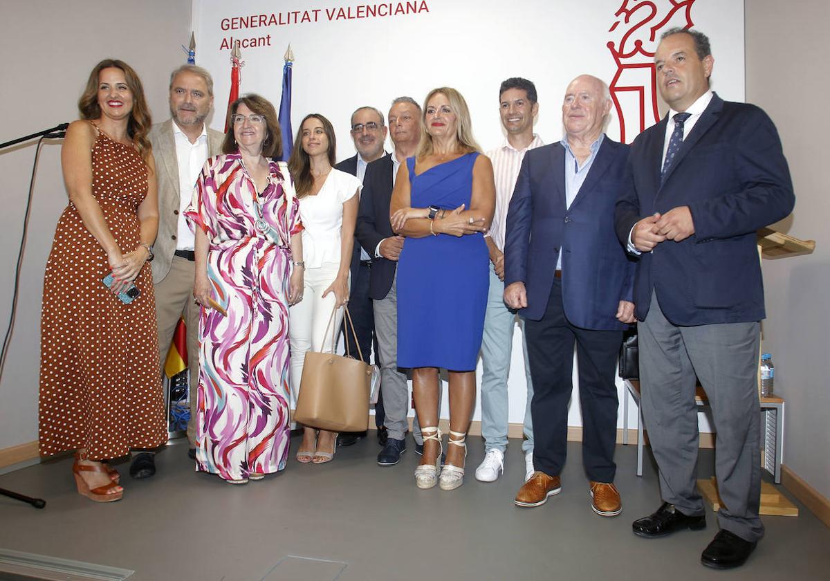 Nuria Montes, con los rectores de las universidades y empresarios de la provincia.