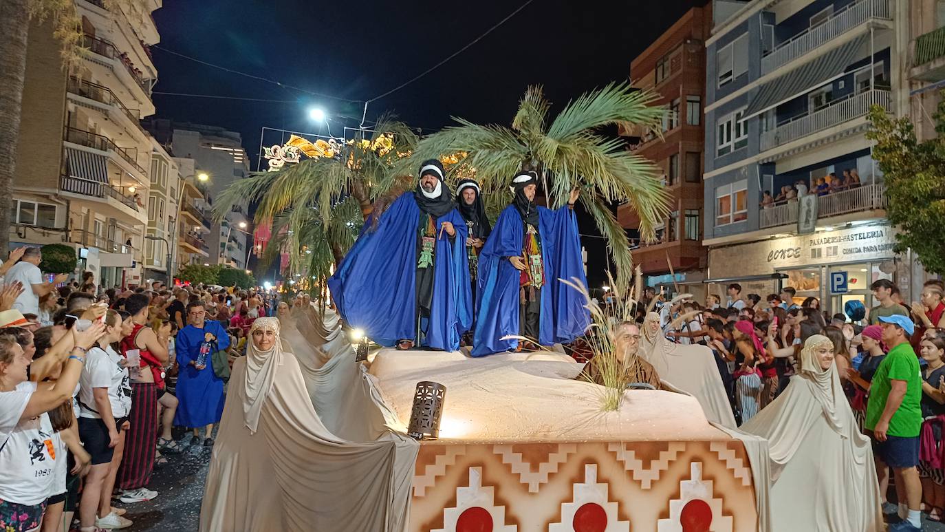 Los tuareg convierten La Vila Joiosa en el desierto africano