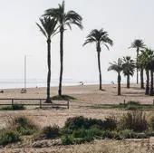 Cerradas cinco playas en la provincia de Alicante en el primer gran fin de semana de vacaciones