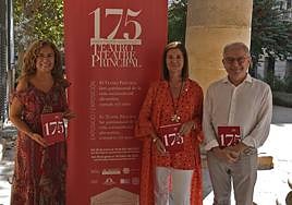 María Dolores Padilla, Ana Ponsoda y Abel Guarinos presentan la memoria del 175 aniversario del Principal
