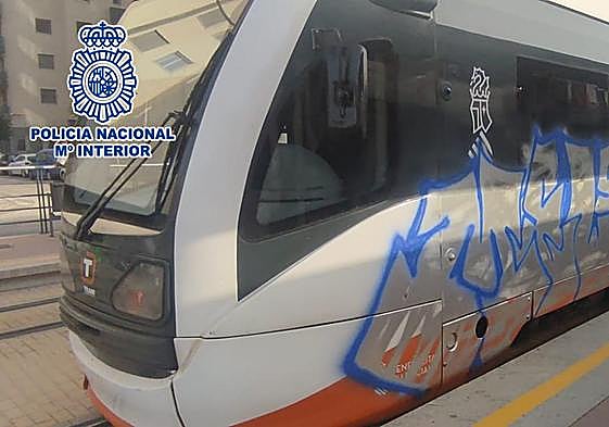 Las pinturas en el TRAM.