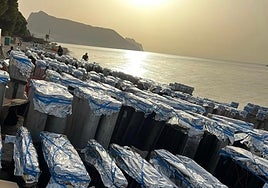 Miles de kilos de pólvora volverán a ser embarcadas en las plataformas flotantes