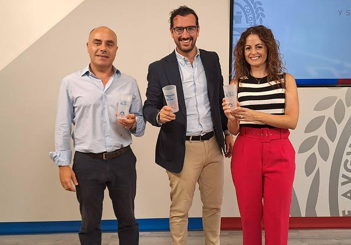 El gerente de UTE Elche, Alberto Bleda, y el edil de Servicios Públicos, Claudio Guilabert.