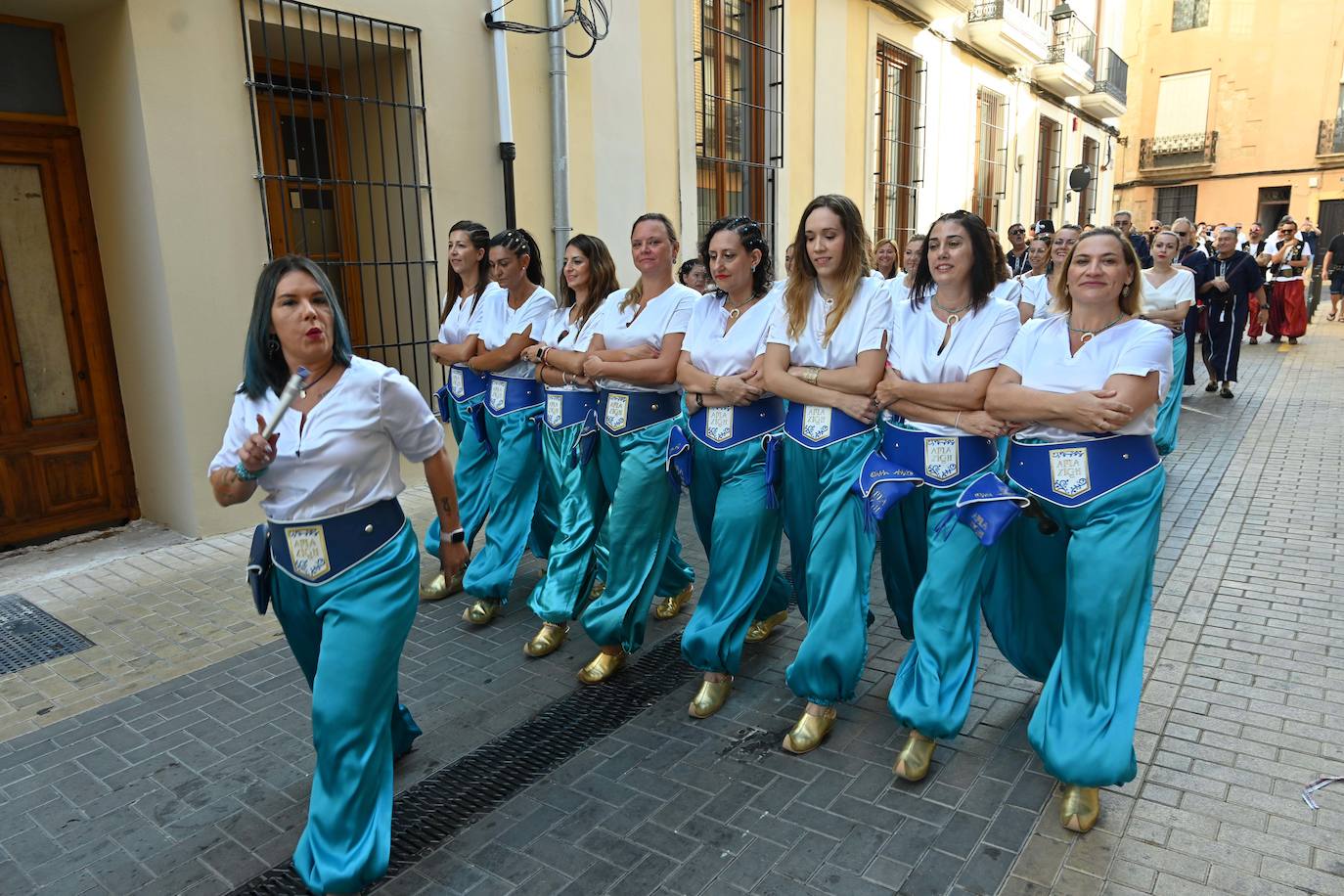 Los Moros y Cristianos protagonizan la Diana Festera de Dénia