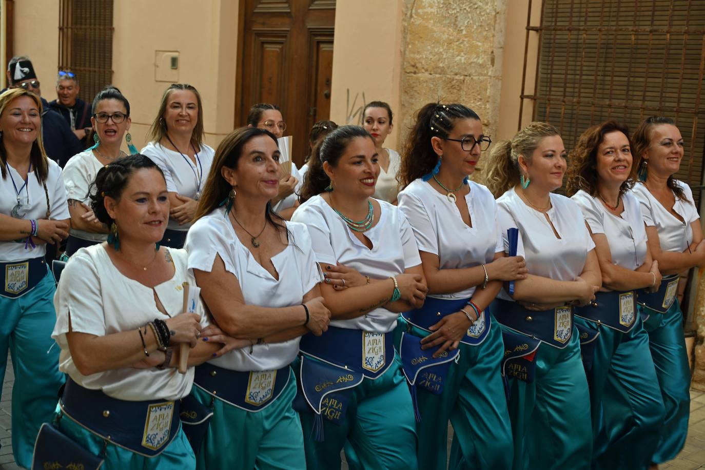 Los Moros y Cristianos protagonizan la Diana Festera de Dénia