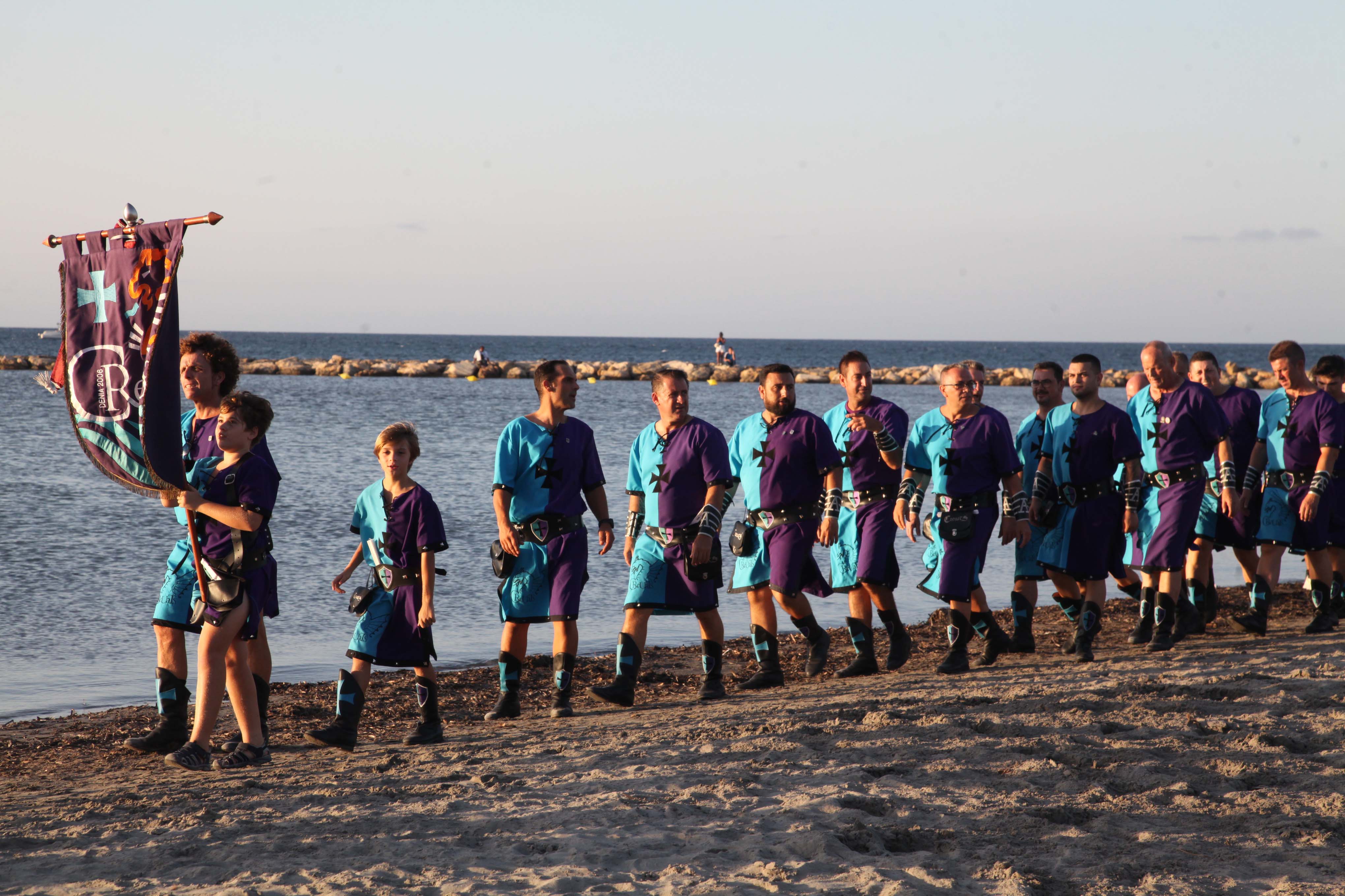 Los Moros y Cristianos desembarcan en Dénia