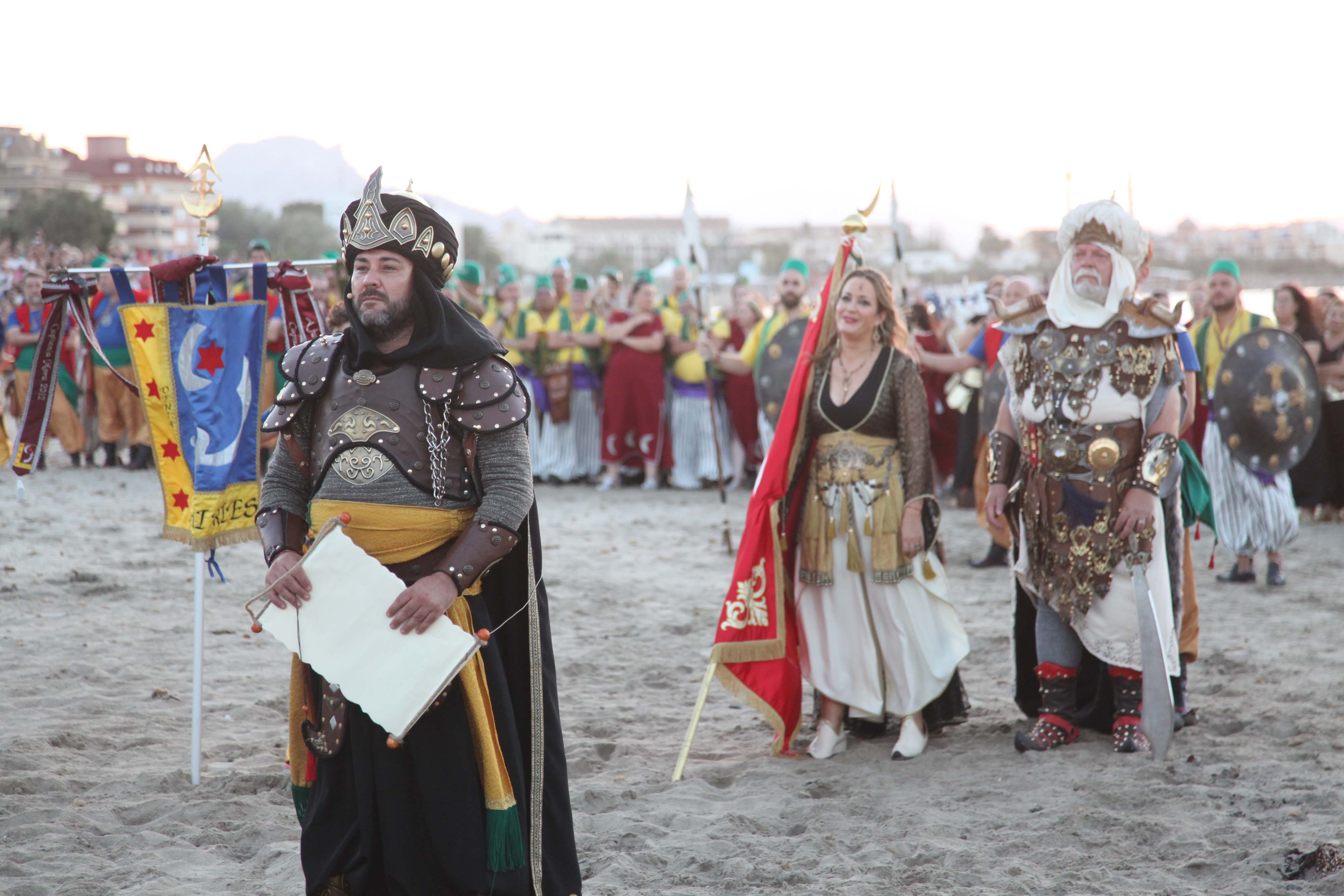 Los Moros y Cristianos desembarcan en Dénia