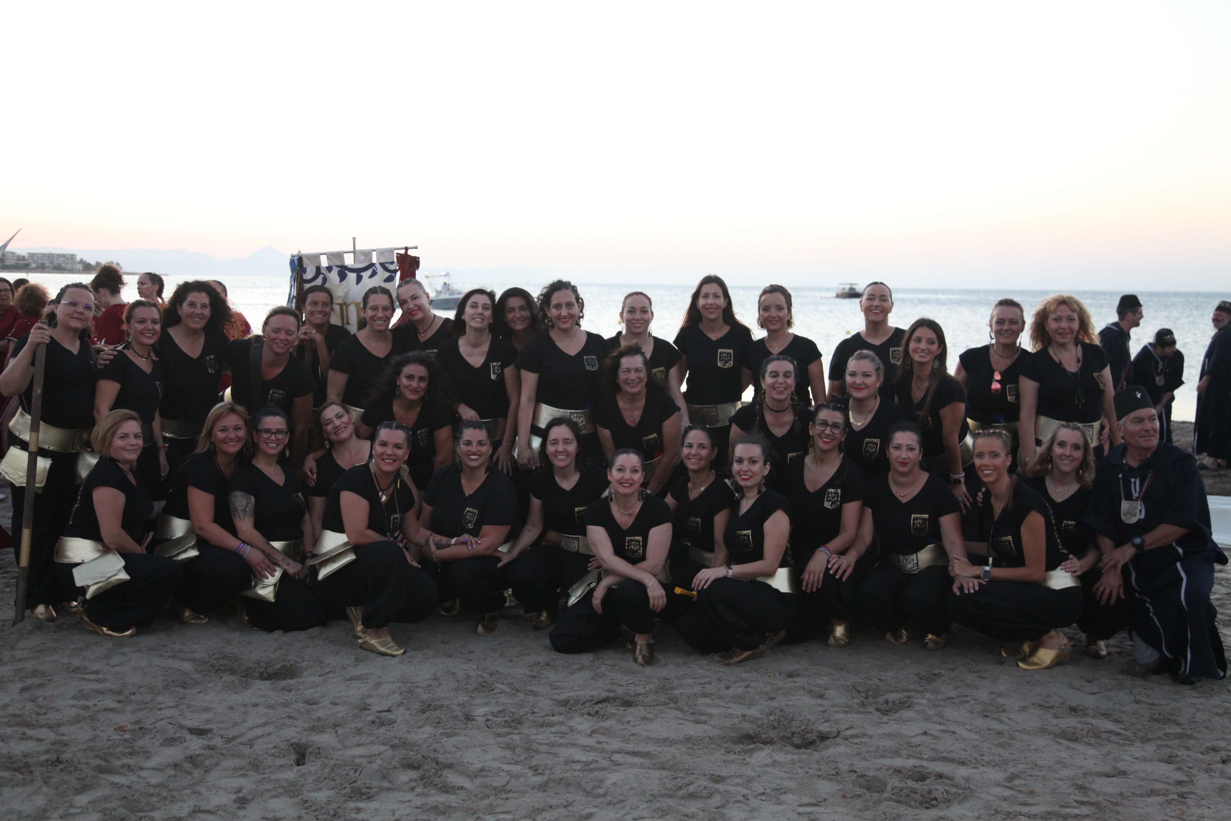 Los Moros y Cristianos desembarcan en Dénia