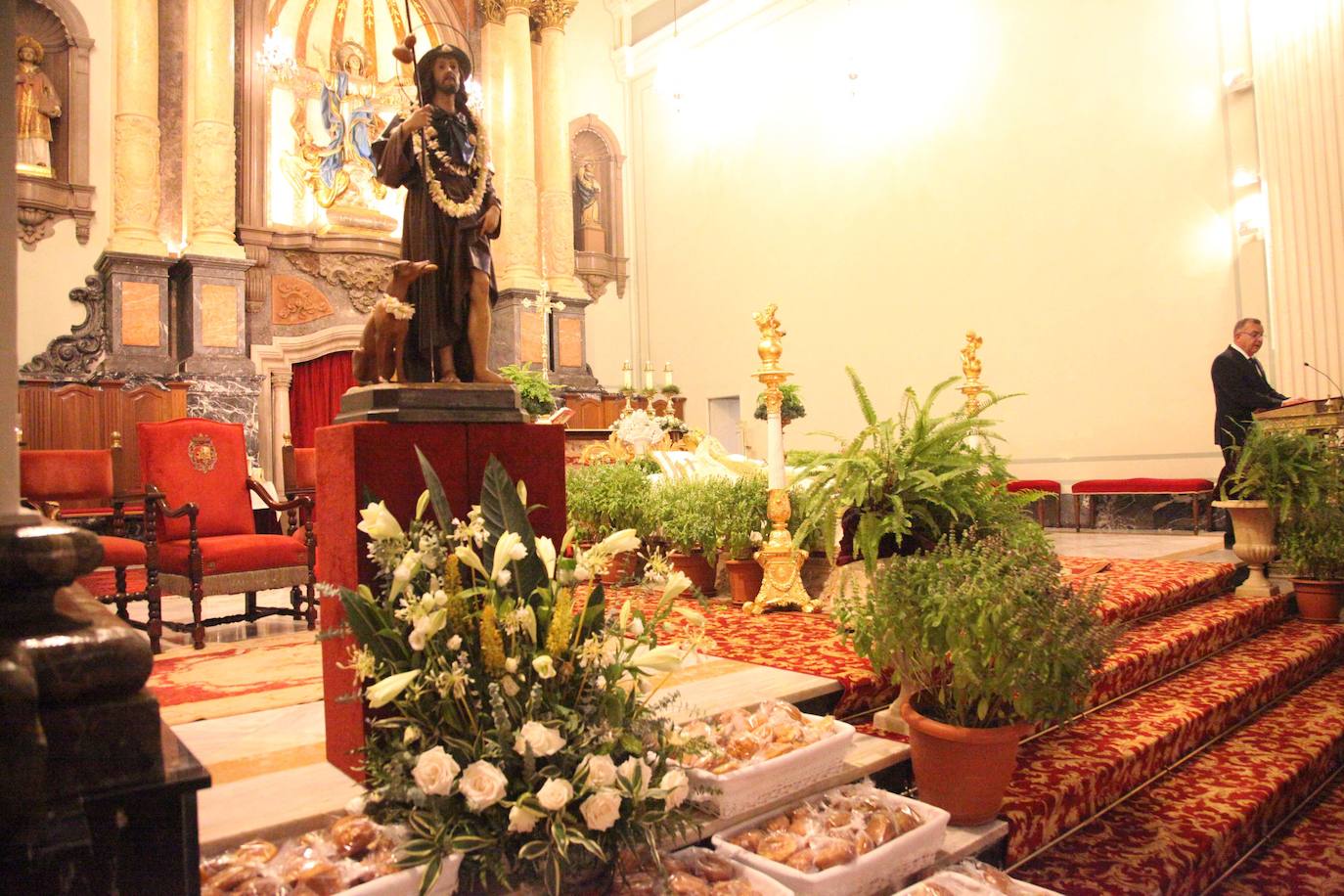 La batalla de arcabucería de los Moros y Cristianos llena Dénia de pólvora