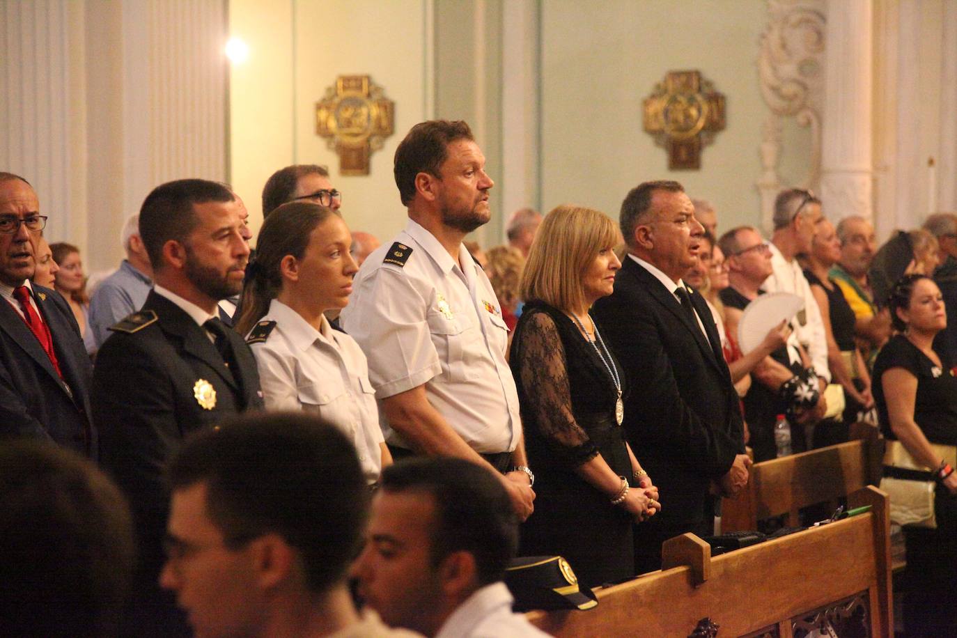 La batalla de arcabucería de los Moros y Cristianos llena Dénia de pólvora