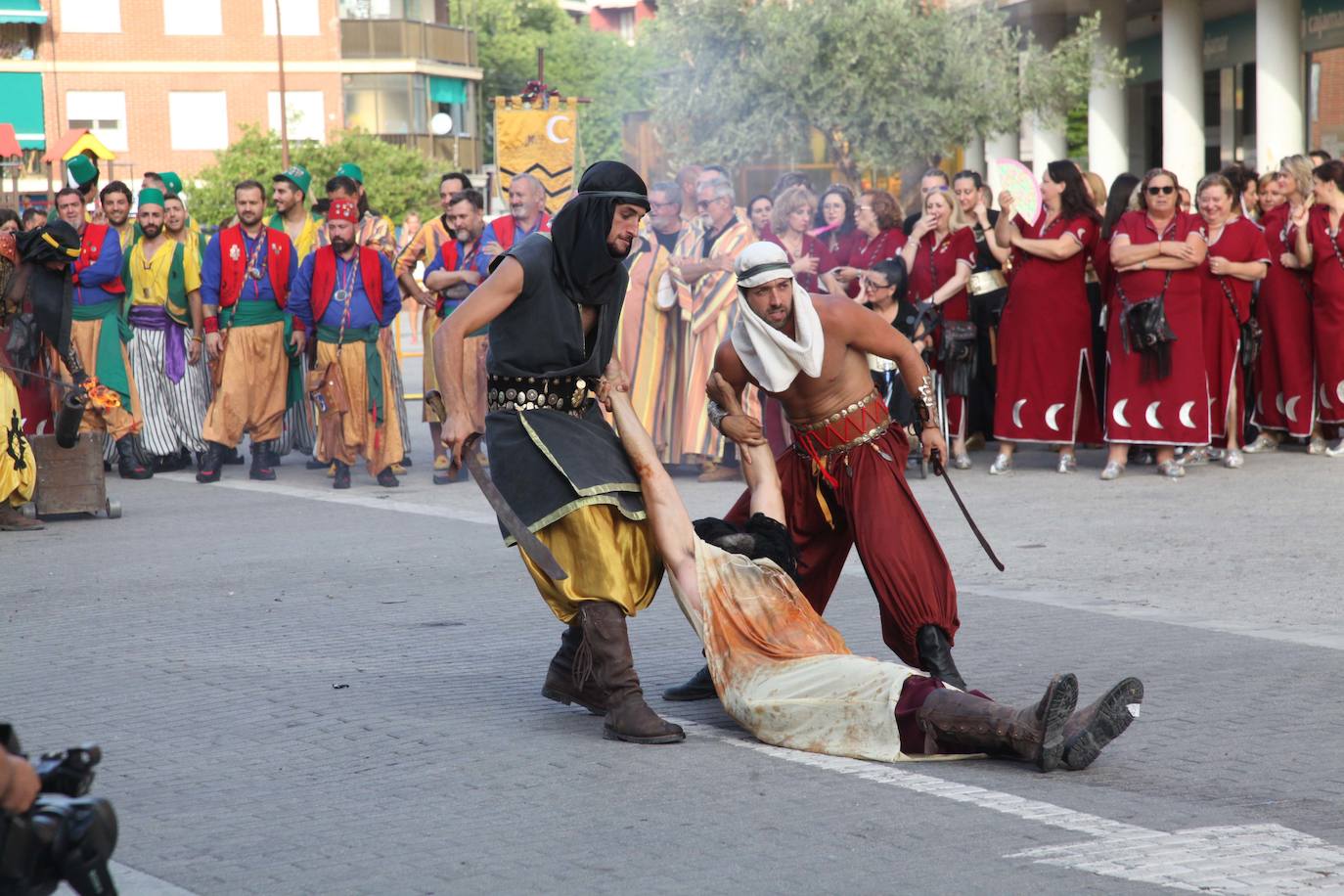 El Milagro de la Niebla y el castillo de fuegos artificiales despiden los Moros y Cristianos de Dénia