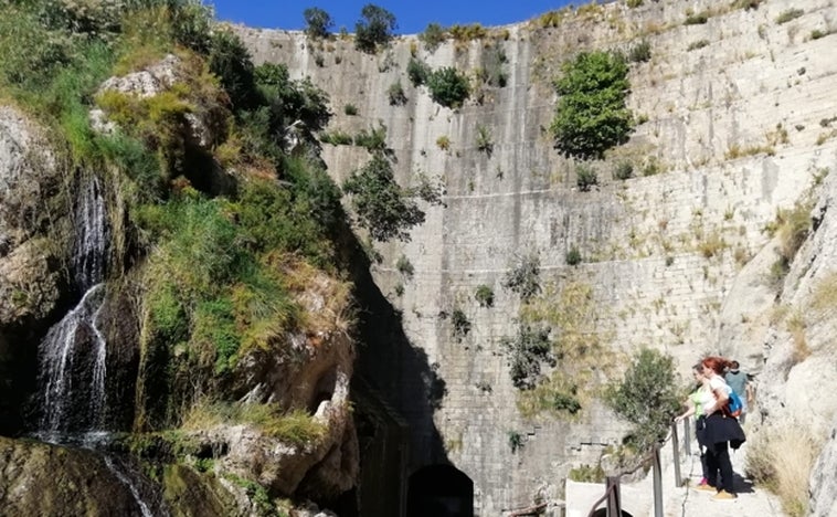 El pantano más antiguo de Europa está en Tibi, y lo puedes visitar con guía