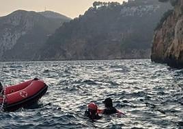 Un rescate de Cruz Roja en el mar.