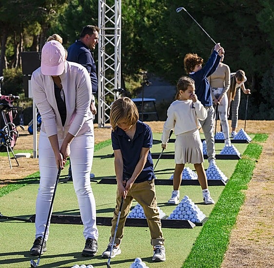 La academia aplica el sistema Toptracer Range en sus entrenamientos.