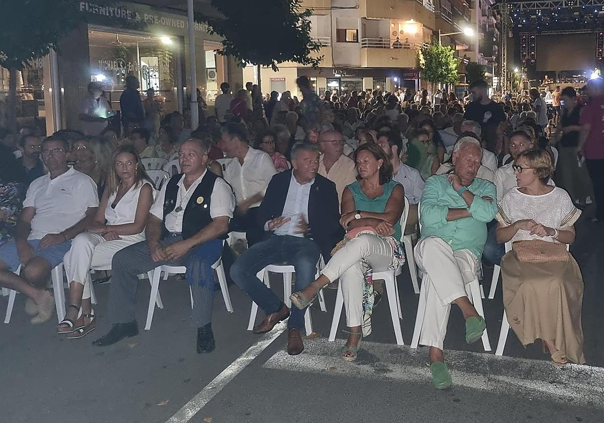 Margallo (segundo por la derecha) en la presentación de mayorales de Xàbia.