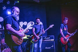 Sección melódica de Toundra durante su actuación en Alicante.