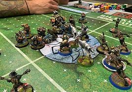 Partida de 'Blood Bowl'.