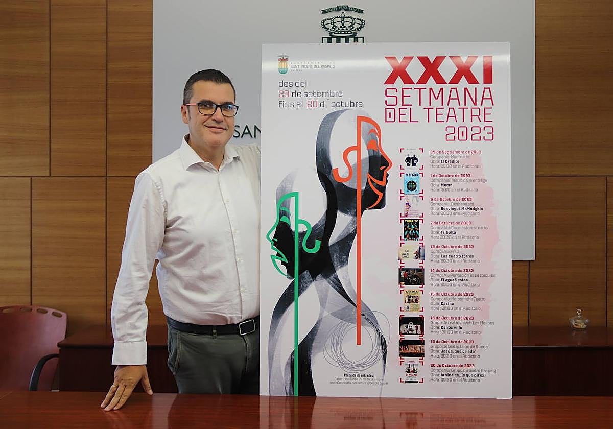 El concejal de Cultura de San Vicente del Raspeig, Óscar Lillo, durante la presentación del evento.